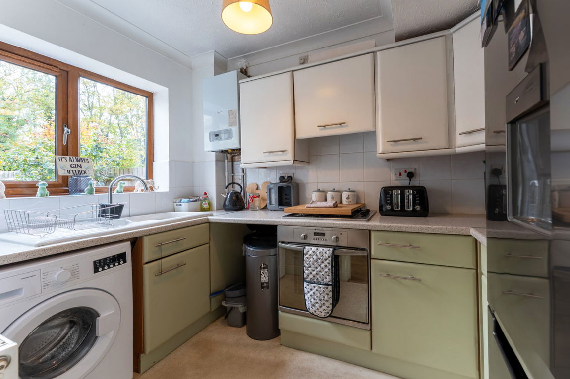 Lodge Close, Little Houghton, Northampton, NN7 1AF