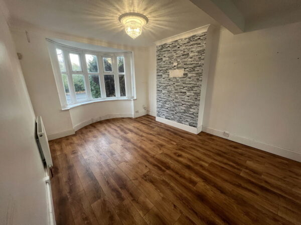 Groby Road, Leicester, LE3 9EE