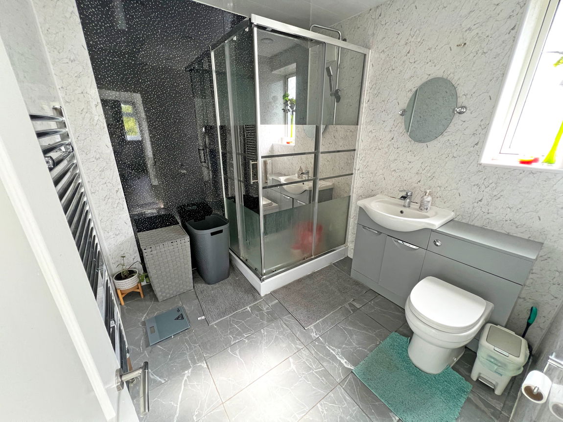 Groby Road, Leicester, LE3 9EE