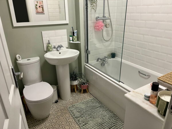 16 Burrow Drive, Rothley, Leicester, LE7