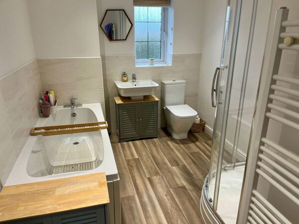 Moore Gardens Close, Rothley, Leicester, LE7 7UQ