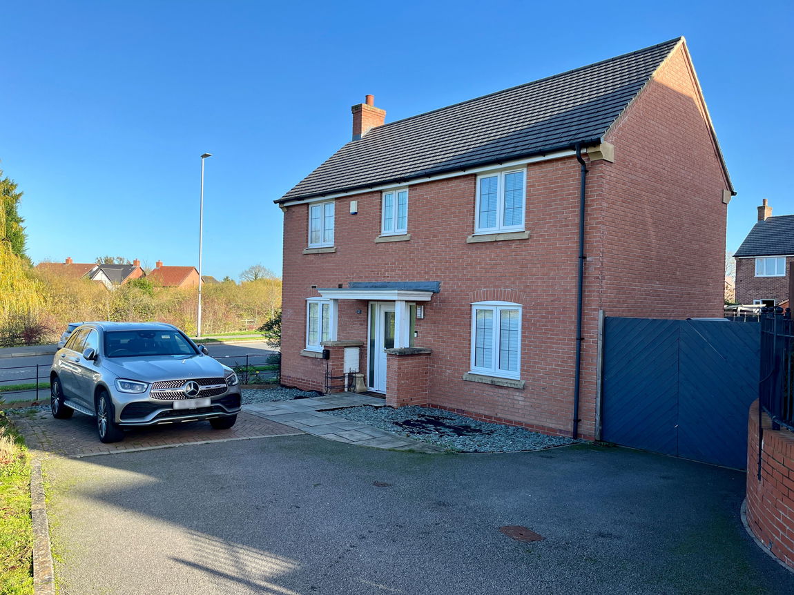 Moore Gardens Close, Rothley, Leicester, LE7 7UQ
