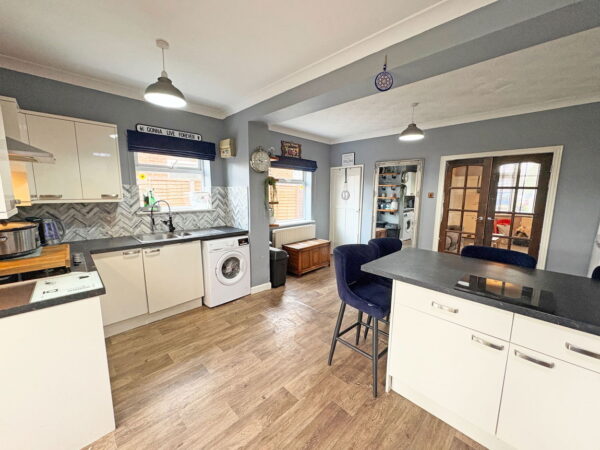 Queens Road, Skegness, Lincolnshire, PE25 2ET