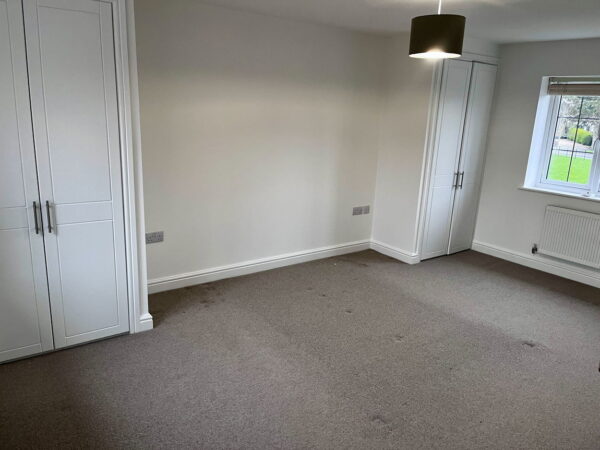 Moore Gardens Close, Rothley, Leicester, LE7 7UQ