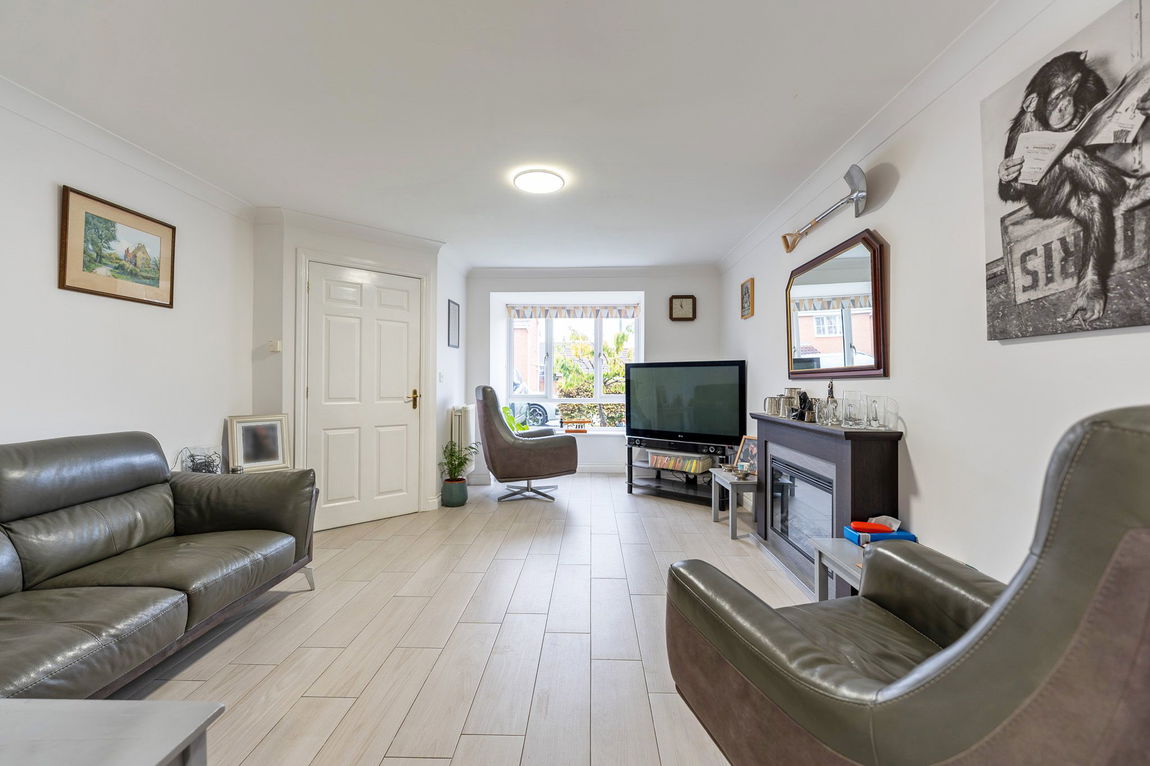 Daisy Close, Corby, Northamptonshire, NN18 8LD