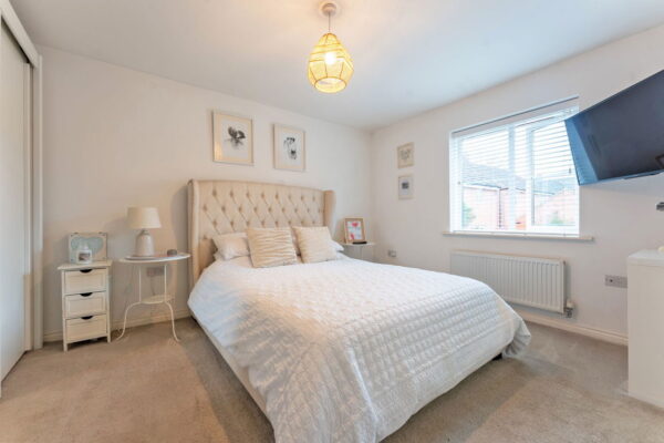 Clarendon Close, Corby, NN18 8DQ