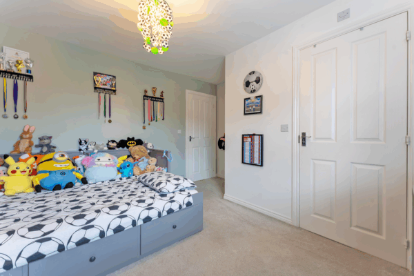 Clarendon Close, Corby, NN18 8DQ