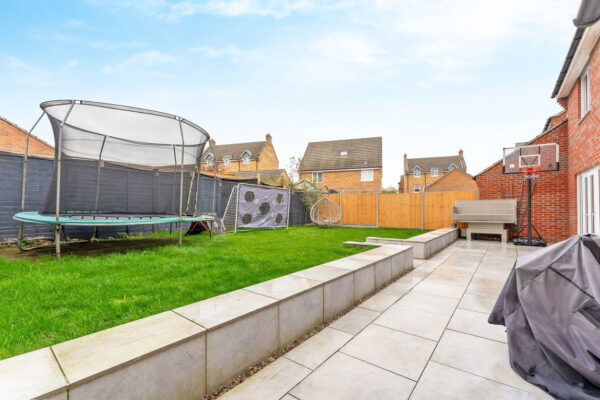 Clarendon Close, Corby, NN18 8DQ