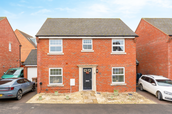 Clarendon Close, Corby, NN18 8DQ