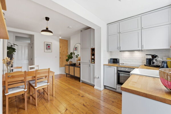 Campbell Grove, Nottingham, Nottinghamshire, NG3 1HA