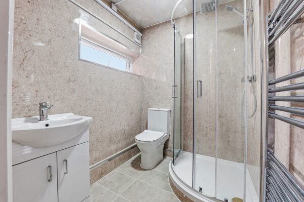 Uppingham Gardens, Nottingham, Nottinghamshire, NG2 3LD