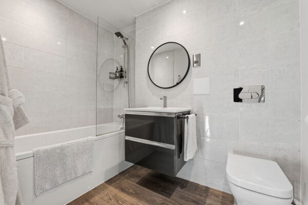 32 Wilford Lane, West Bridgford, Nottingham, Nottinghamshire, NG2 7ZZ