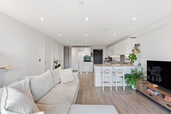 32 Wilford Lane, West Bridgford, Nottingham, Nottinghamshire, NG2 7ZZ