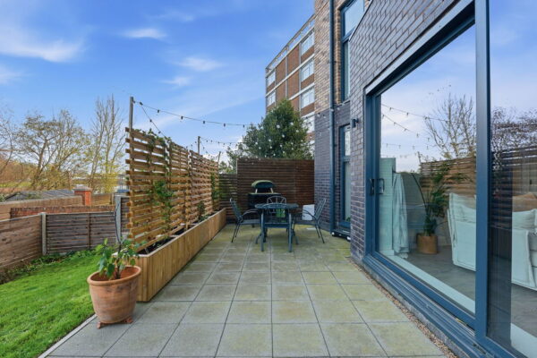 32 Wilford Lane, West Bridgford, Nottingham, Nottinghamshire, NG2 7ZZ