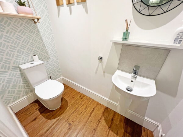 Flanders Close, Burbage, Leicestershire, LE10 2FN