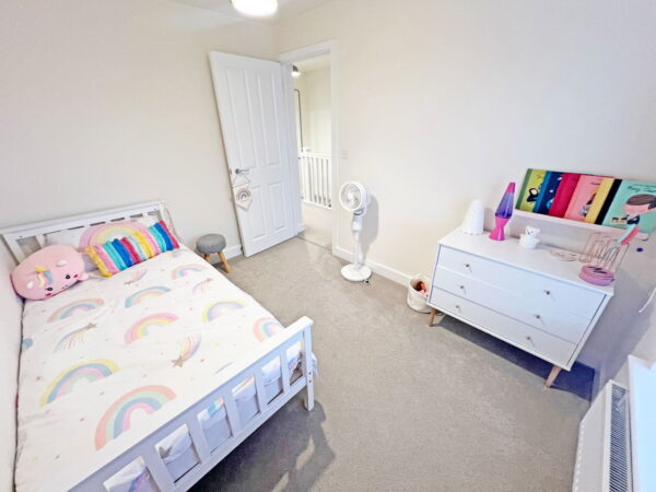 Usherwood Way, Hugglescote, Leicestershire, LE67 2HN