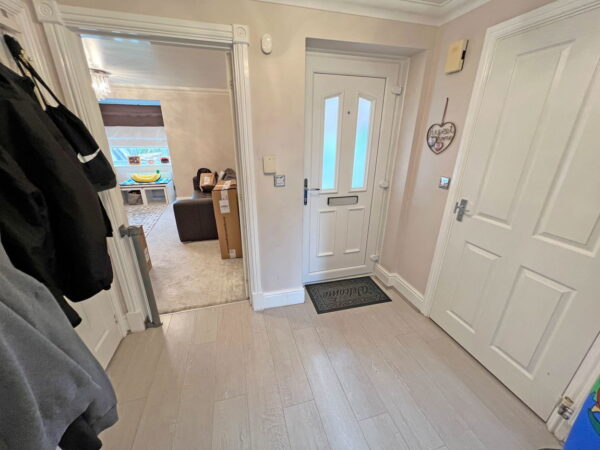 Saxthorpe Road, Hamilton, Leicester, Leicestershire, LE5 1PT