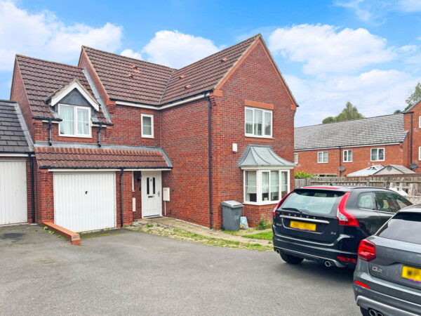 Saxthorpe Road, Hamilton, Leicester, Leicestershire, LE5 1PT