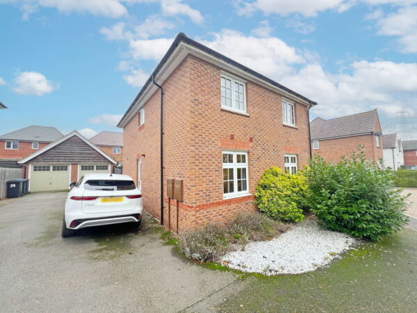Flanders Close, Burbage, Leicestershire, LE10 2FN