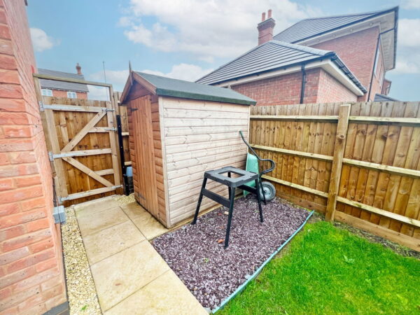 Usherwood Way, Hugglescote, Leicestershire, LE67 2HN