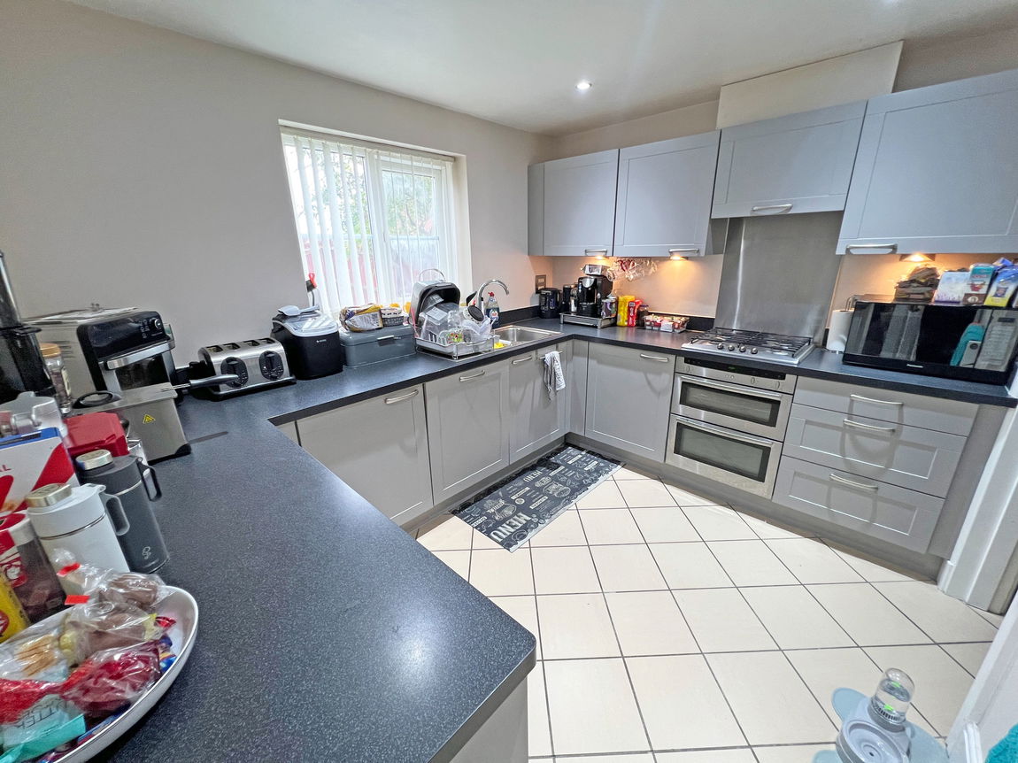 Saxthorpe Road, Hamilton, Leicester, Leicestershire, LE5 1PT