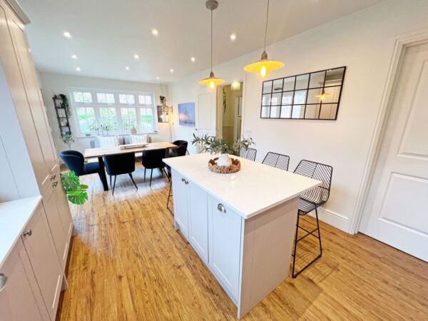 Flanders Close, Burbage, Leicestershire, LE10 2FN