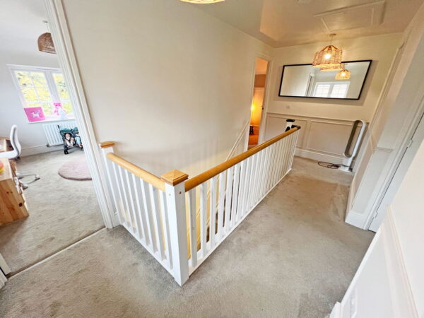 Flanders Close, Burbage, Leicestershire, LE10 2FN