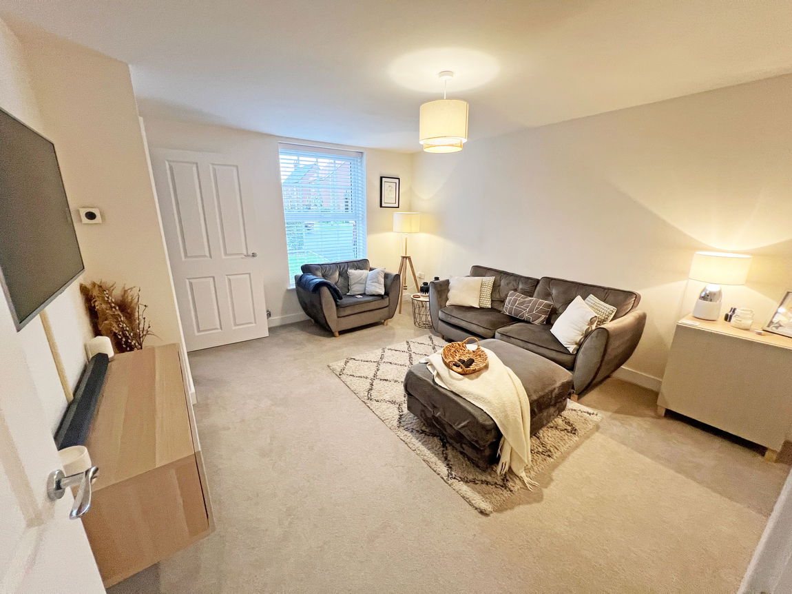 Usherwood Way, Hugglescote, Leicestershire, LE67 2HN