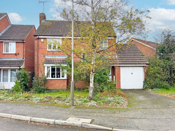 Foxglove Road, Hamilton, Leicester, Leicestershire, LE5 1TD