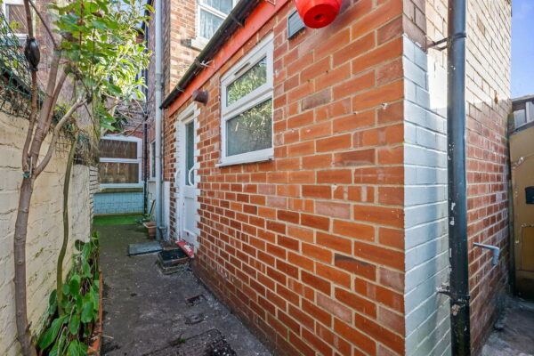 Woolmer Road, Nottingham, Nottinghamshire, NG2 2FB