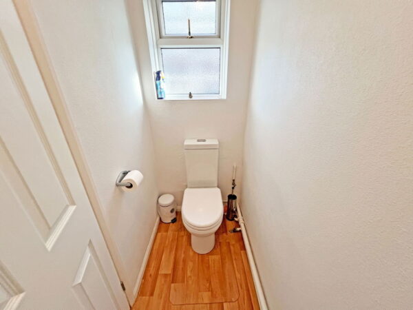 Clifton Drive, Ashby-de-la-zouch, Leicestershire, LE65 2QL