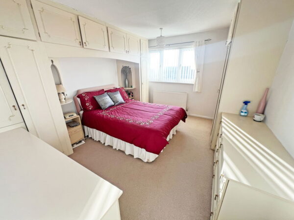Clifton Drive, Ashby-de-la-zouch, Leicestershire, LE65 2QL