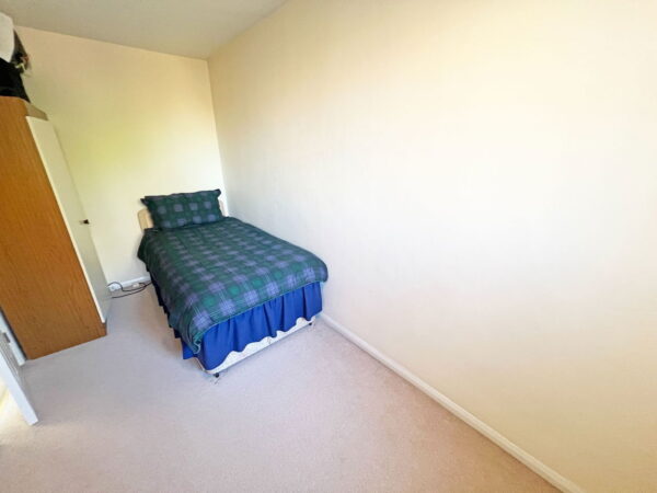 Clifton Drive, Ashby-de-la-zouch, Leicestershire, LE65 2QL