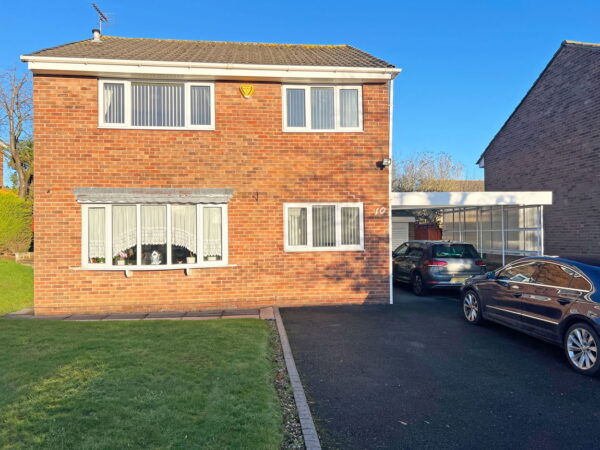 Clifton Drive, Ashby-de-la-zouch, Leicestershire, LE65 2QL