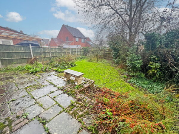 Foxglove Road, Hamilton, Leicester, Leicestershire, LE5 1TD