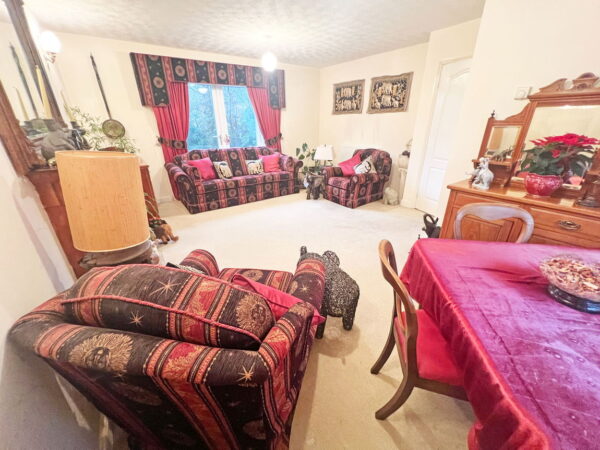 Foxglove Road, Hamilton, Leicester, Leicestershire, LE5 1TD