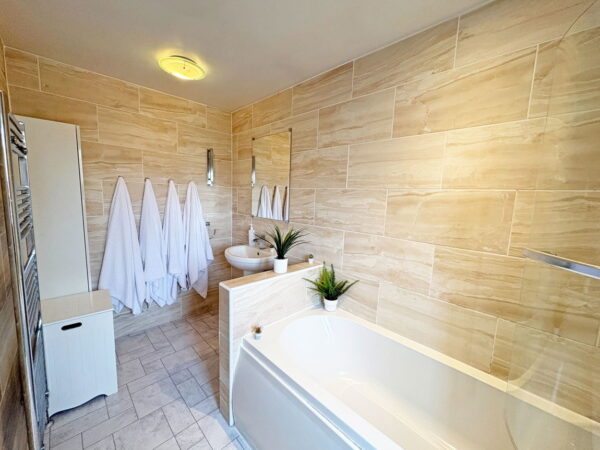 Burghley Road, Skegness, Lincolnshire, PE25 3NJ