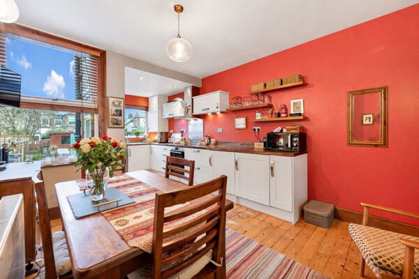 Victoria Road, Nottingham, Nottinghamshire, NG5 2NA