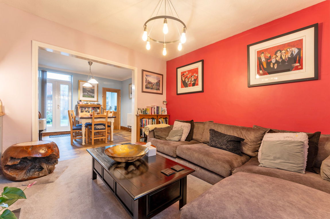 Station Road, Rushden, NN10