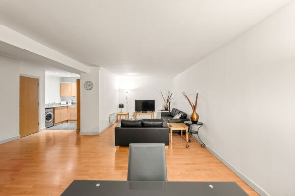 Queens Road, Nottingham, Nottinghamshire, NG2 3BX