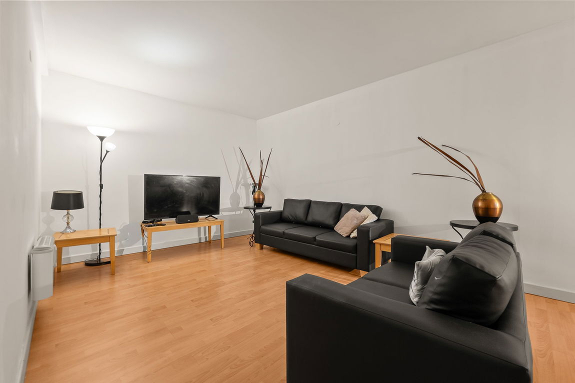 Queens Road, Nottingham, Nottinghamshire, NG2 3BX