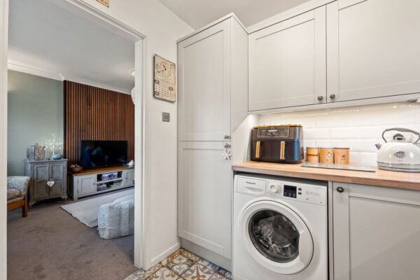 St Helens Crescent, Burton Joyce, Nottingham, NG14 5DW