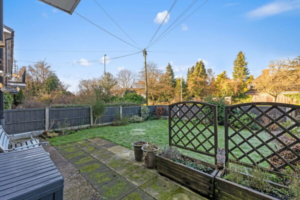 St Helens Crescent, Burton Joyce, Nottingham, NG14 5DW