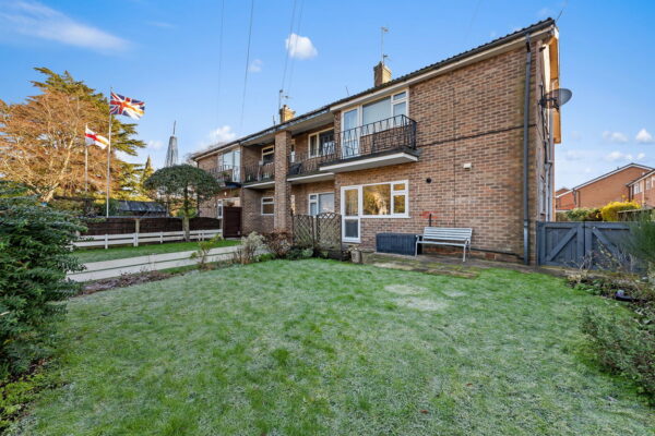St Helens Crescent, Burton Joyce, Nottingham, NG14 5DW