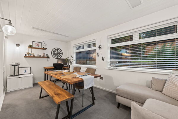 Southcliffe Road, Carlton, Nottingham, NG4 1ES