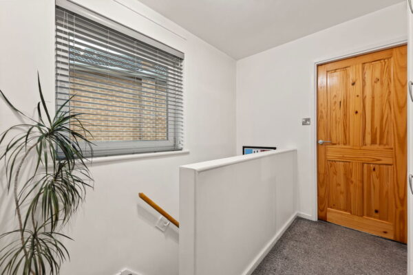 Southcliffe Road, Carlton, Nottingham, NG4 1ES