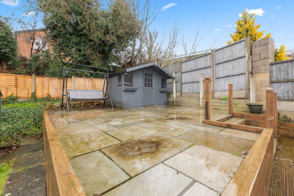 Southcliffe Road, Carlton, Nottingham, NG4 1ES