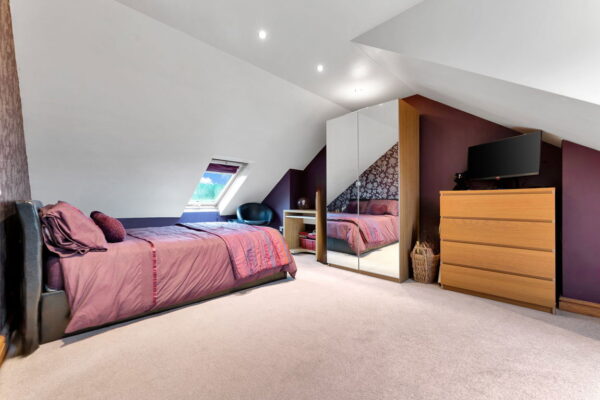 Victoria Road, Nottingham, Nottinghamshire, NG5 2NA