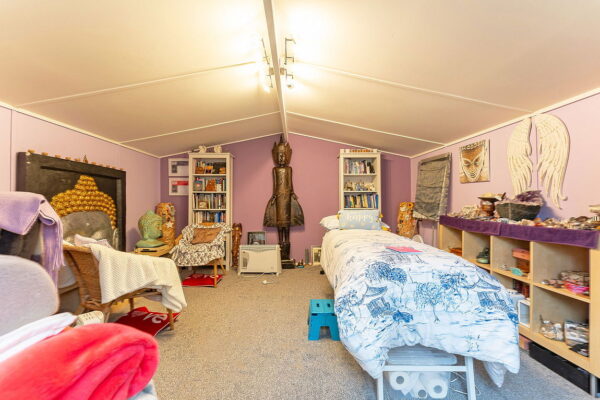 Station Road, Rushden, NN10