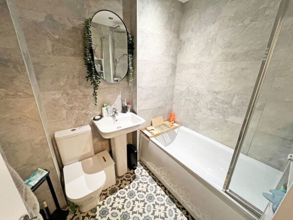 Centurian Drive, Kirby Muxloe, Leicester, Leicestershire, LE9 2DU